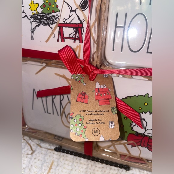 Set of 4 Rae Dunn/Peanuts Christmas Coasters - Picture 2 of 3